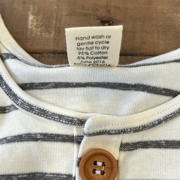 Lulu and Roo Striped White and Gray Tank Top and shorts set - Picture 4 of 9